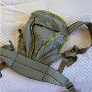 Onya Baby Carrier- like new!
